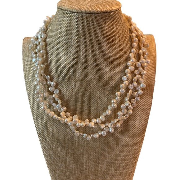 Vintage Pearl Necklace - Picture 1 of 2
